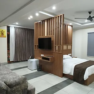 Hotel Arakkal 